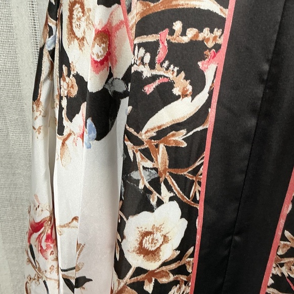 White House Black Market Black Velvet Bodice Floral Handkerchief Hem Dress - Picture 6 of 13